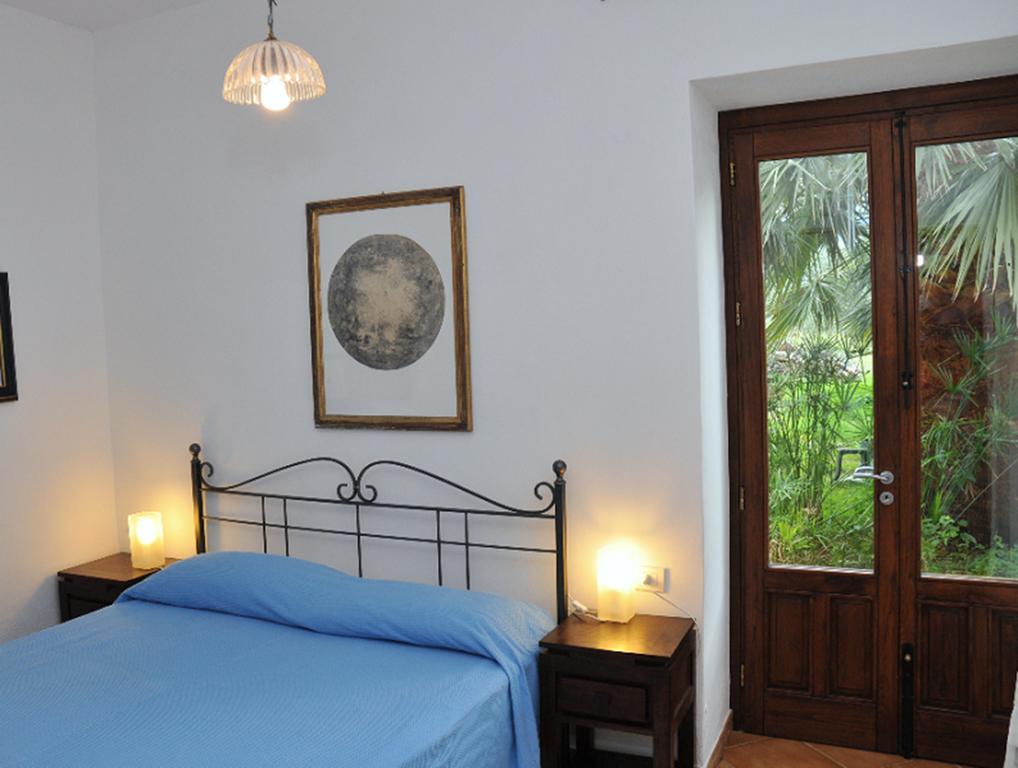 La Manna Di Zabbra Guest House Pollina Phòng bức ảnh